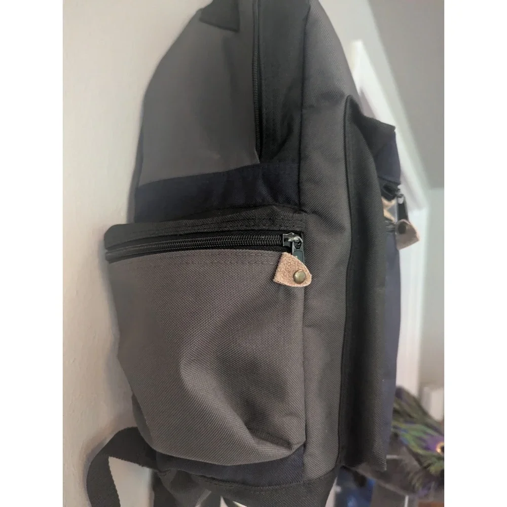 Vintage Eastport Backpack Forrest Green Nylon‎ Tan Suede Trim Zip 5 Pockets